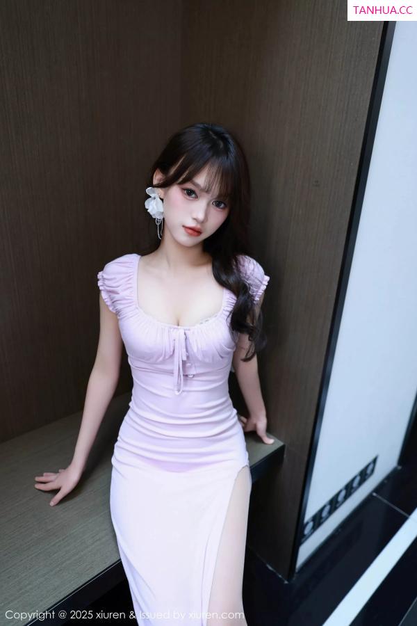   [XiuRen]高清写真图 2025.07.10 No.10532 糯咪 紫色长裙第2张图片